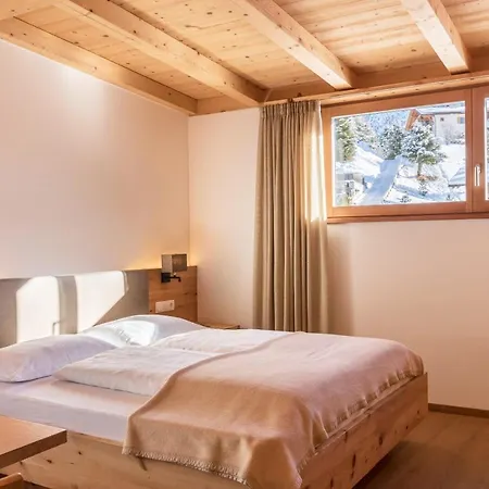 Villa Solinda App Rossini Selva di Val Gardena Exterior photo